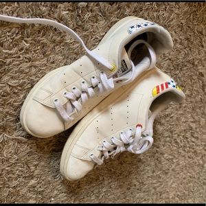 LIMITED ADDITION Stan smiths!!